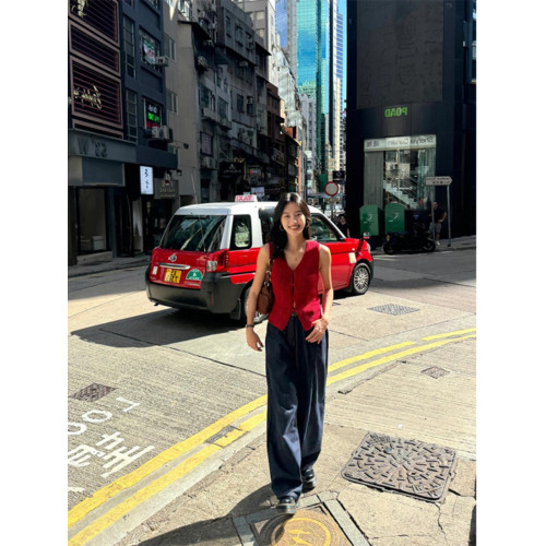 Turn right/陳大腿 氣質紅色V領針織背心馬甲女無袖內搭外穿上衣