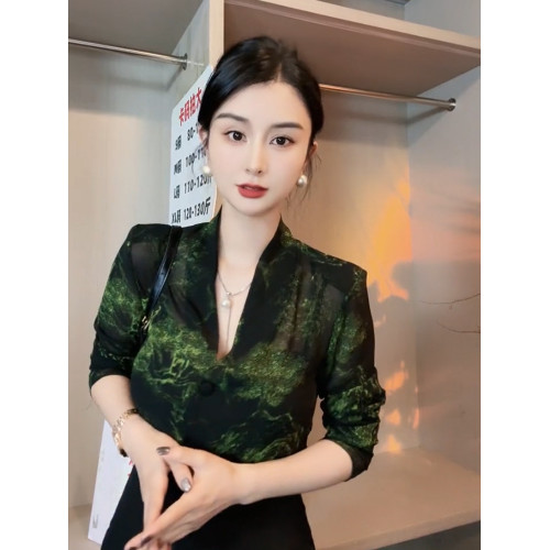 歐貨V領碎花輕紗薄款長袖防曬衫女2025夏季新款休閒顯瘦百搭上衣