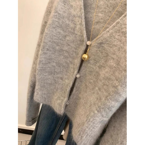 一線大牌剪標餘單浣熊絨v領短款毛衣開衫女復古灰色針織外套