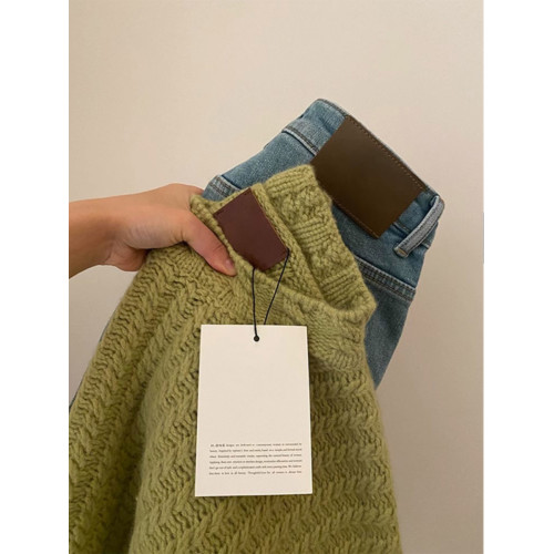 廣州十三行高品質南瓜橘色麻花套頭毛衣女秋冬軟糯溫柔風針織上衣