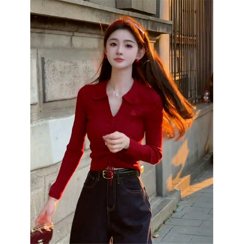 新年穿搭紅色polo領針織衫女2025新款修身v領毛衣內搭打底上衣女