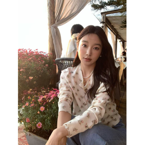 Turn right/陳大腿 法式印花開衫女春季百搭氣質紐釦碎花隨性上衣