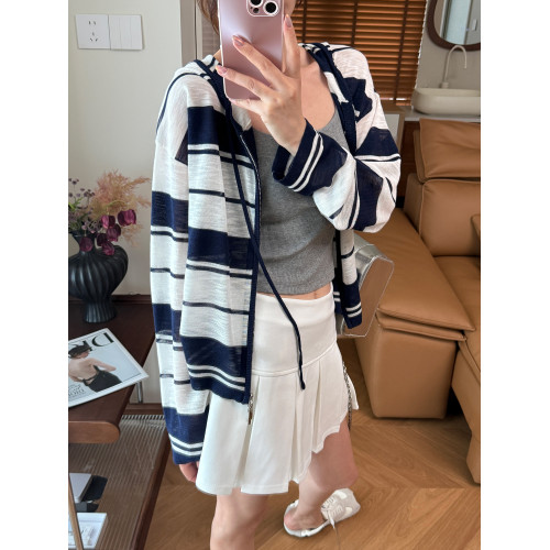 momo大姐姐條紋設計感連帽亞麻防曬衣女2025早秋新款百搭開衫上衣