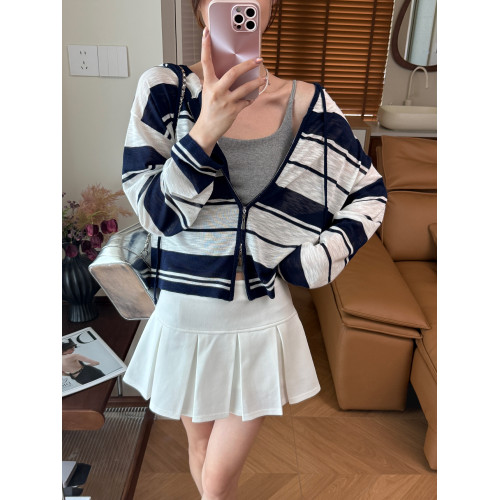 momo大姐姐條紋設計感連帽亞麻防曬衣女2025早秋新款百搭開衫上衣