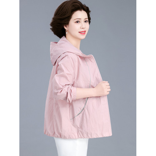 媽媽春裝外套薄款中年女春秋風衣2025新款夏裝中老年短款洋氣上衣