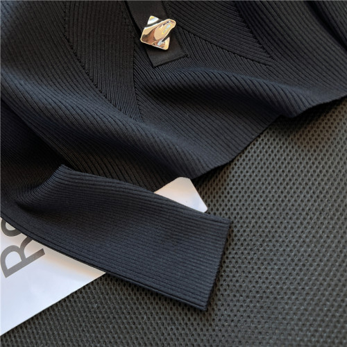 大牌買手店！赫本風金釦針織衫女秋冬2025新款方領獨特別致短上衣