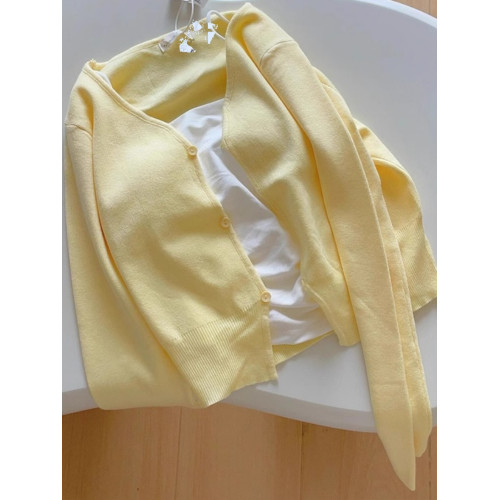 奶黃色v領針織開衫女早秋薄款外穿軟糯修身百搭長袖毛衣外套上衣