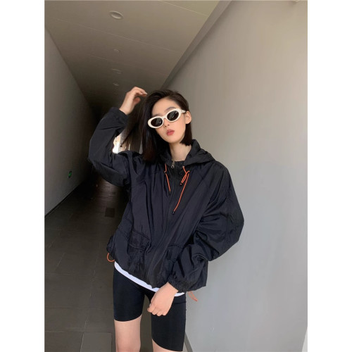 IN BLUE 價！高效防曬UPF50+薄如蟬翼冰感透氣防曬服外套女