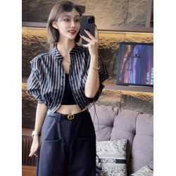 黑色條紋短款襯衫女夏季歐貨設計感小衆上衣洋氣減齡長袖防曬外套