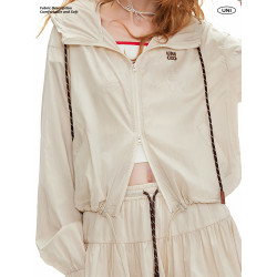 【明星同款】UNIFREE奶油風印花連帽外套女防曬戶外穿搭短款夾克