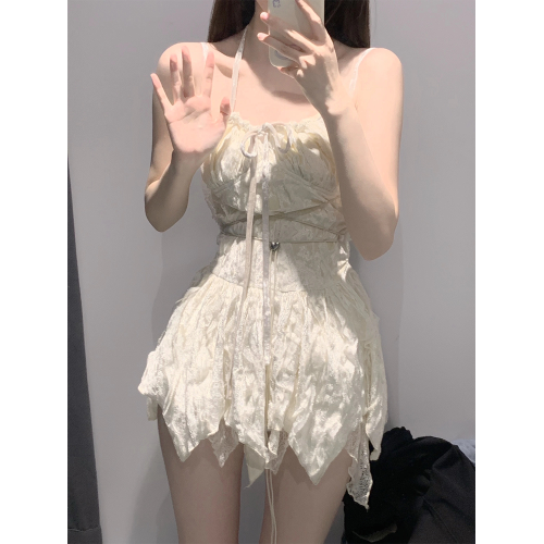 法式白月光掛脖吊帶連衣裙小個子女裝2025新款不規則包臀裙子夏季