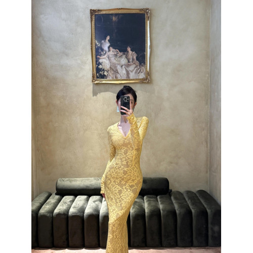 歐美辣妹風蕾絲花邊長袖V領連衣裙女秋季性感鏤空包臀長裙