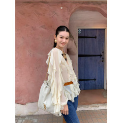 Turn right/陳大腿 設計感曡層裝飾V領防曬襯衫女荷葉邊飄逸上衣