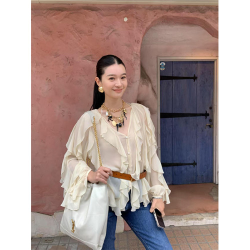 Turn right/陳大腿 設計感曡層裝飾V領防曬襯衫女荷葉邊飄逸上衣