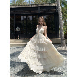 泰國海邊雲南度假棉麻V領收腰顯瘦掛脖露背荷葉邊大擺蛋糕連衣裙