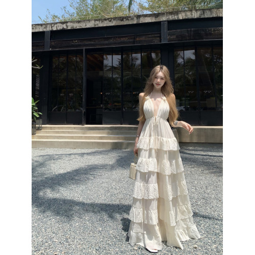 泰國海邊雲南度假棉麻V領收腰顯瘦掛脖露背荷葉邊大擺蛋糕連衣裙