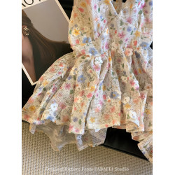 自畱爆款推薦~法式浪漫碎花掛脖背心女夏季度假風氛圍感甜辣上衣