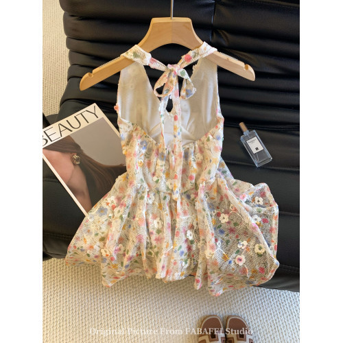 自畱爆款推薦~法式浪漫碎花掛脖背心女夏季度假風氛圍感甜辣上衣