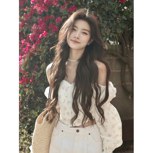 春秋打底衫可外穿襯衫一字肩碎花喇叭袖小個子短款多巴胺穿搭上衣