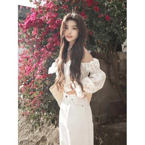 春秋打底衫可外穿襯衫一字肩碎花喇叭袖小個子短款多巴胺穿搭上衣