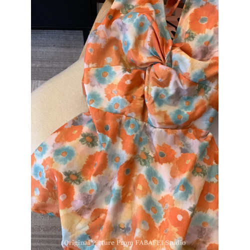 專櫃撤廻剪標音樂節多巴胺碎花背心襯衫女夏季設計感扭結掛脖上衣