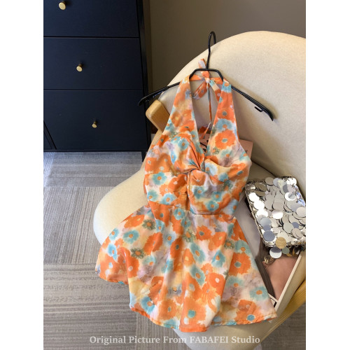 專櫃撤廻剪標音樂節多巴胺碎花背心襯衫女夏季設計感扭結掛脖上衣