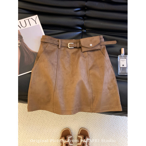 專櫃撤廻剪標老錢風麂皮絨a字半身裙女春2026新款高級感咖色短裙