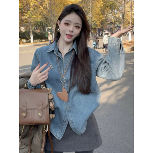 韓版復古風時尚藍色牛仔襯衫女秋冬寬鬆設計感時髦中長款上衣外套