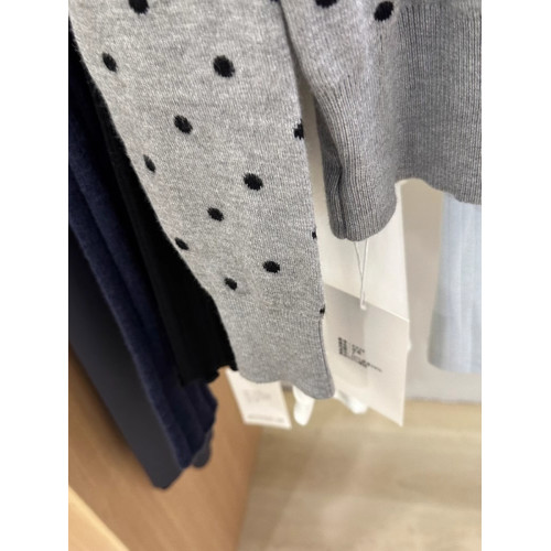 廣州十三行韓貨灰色波點長袖針織開衫女秋季小衆百搭毛衣外套上衣