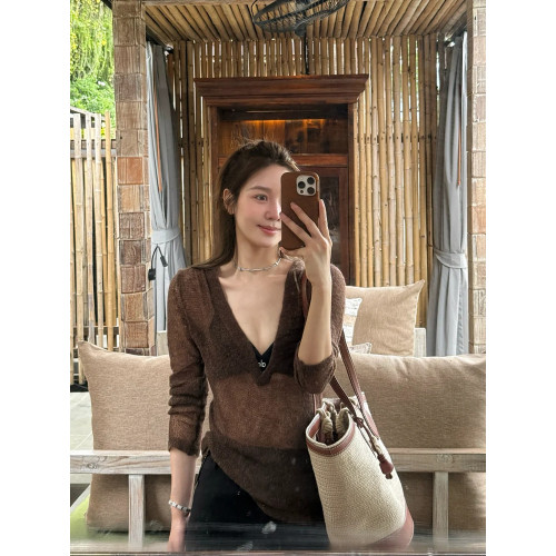 復古咖色V領針織防曬罩衫女夏季新款高級感松弛老錢百搭長袖上衣