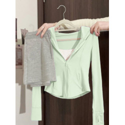 薄荷綠連帽防曬衣女款夏季小個子輕薄款冰絲修身短防曬服上衣春秋