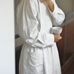 「pata studio」 原創 純白 極簡 細肩帶 不實用圍裙