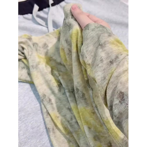 別致優雅暈染超好看打底衫女2026年春季新款休閒簡約復古時髦上衣