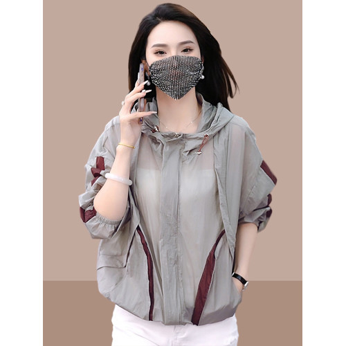 防曬衣外套女時尚防曬服開衫夏季薄款2025新款洋氣小個子連帽上衣