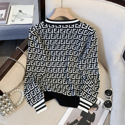 撿漏歐貨撞色提花長袖針織衫女生秋冬內搭圓領輕奢高級感打底毛衣