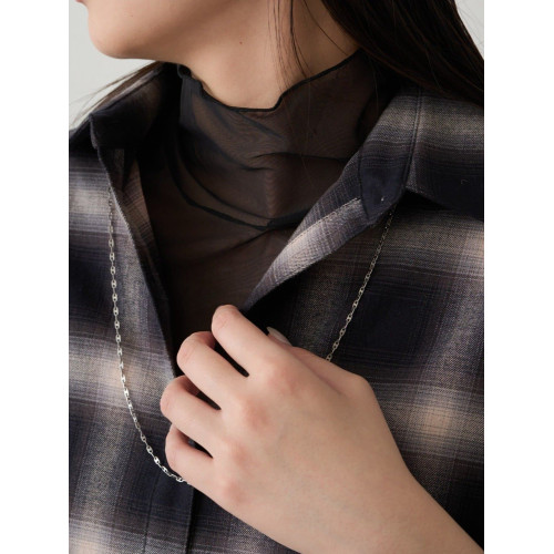 ZOEYJA佐佐家 LD巧妙展現肌膚之美 精緻荷葉領別致層次薄紗打底衫