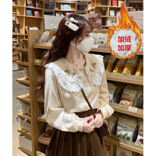 甜美刺綉田園風加絨襯衫女秋冬季新款娃娃領燈芯絨花邊領加厚上衣