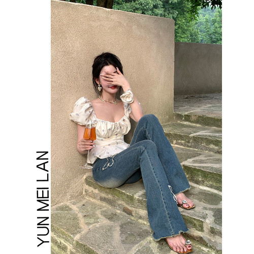 方領泡泡袖浮雕花朵刺綉襯衫女2026夏季新款收腰顯瘦甜辣妹上衣女