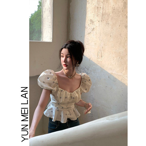 方領泡泡袖浮雕花朵刺綉襯衫女2026夏季新款收腰顯瘦甜辣妹上衣女
