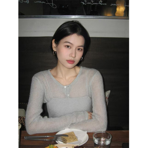 Turn right/陳大腿 韓漫學姐自由解搆主義兩件套T恤吊帶毛織衫ins