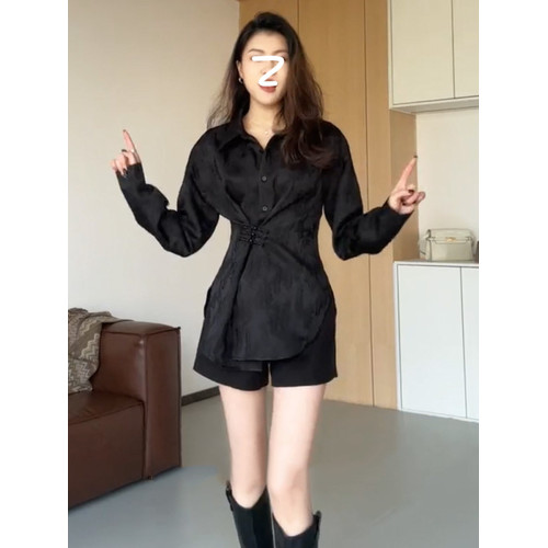 阿星張秋冬氣質新中式國風盤釦收腰黑色襯衫女高級感顯瘦百搭上衣