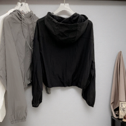 廣州十三行高貨爆款~連帽輕薄款防曬衣外套女短款小個子防紫外線