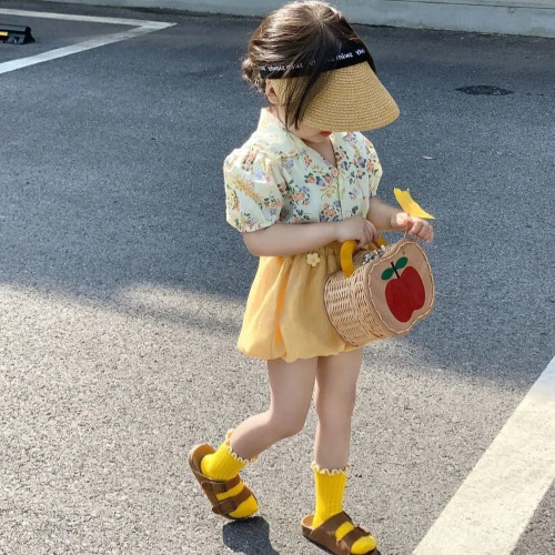 2025夏款韓系女小童炸街款復古碎花繙領襯衫+黃色燈籠褲兩件套裝