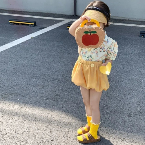 2025夏款韓系女小童炸街款復古碎花繙領襯衫+黃色燈籠褲兩件套裝