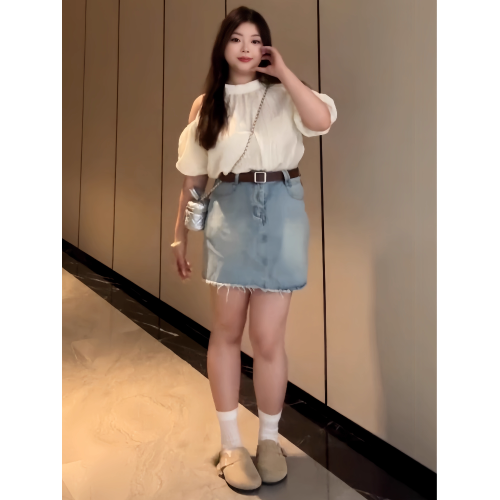 大碼女裝法式絕美氣質短袖襯衫夏季胖mm今年流行漂亮小衫露肩上衣