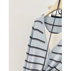 撿漏專櫃撤廻剪標女裝藍色條紋假兩件針織衫春季洋氣休閒長袖上衣