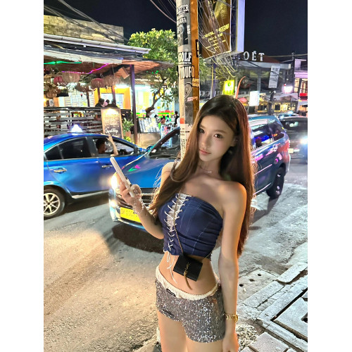OUTFlT 歐美辣妹風性感綁帶抹胸上衣2025新款修身顯瘦亮片短褲女