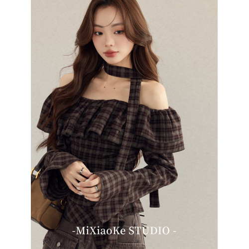 羋小可法式復古格子一字肩長袖襯衫女秋冬新款上衣加厚內搭打底衫