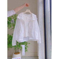 十三行簡約高級感戶外輕薄白色連帽外套女2025夏時尚百搭寬鬆上衣