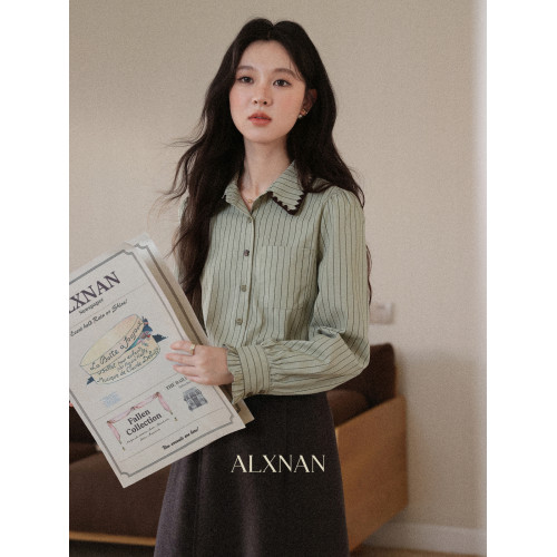 鹿向南「深邃松林」氣質豆綠色條紋繙領襯衫百搭顯瘦長袖上衣女春